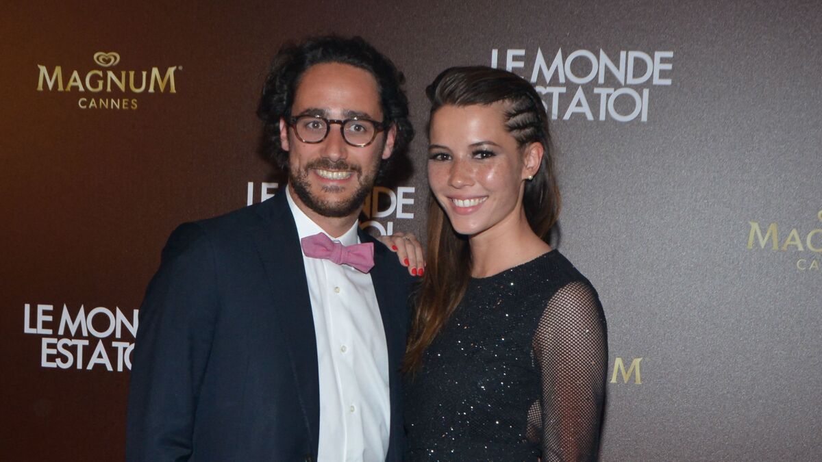 Sa Fille Fils Booder Et Sa Femme Emilie Emilie Broussouloux enceinte : la femme de Thomas Hollande annonce sa  deuxième grossesse - Voici