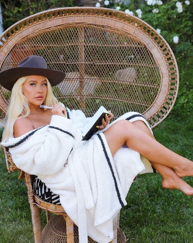 PHOTOS Christina Aguilera a 40 ans : découvrez ses clichés les plus sexy