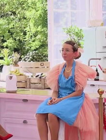 Video Le Meilleur Patissier La Finale Catastrophe Pour Elodie A La Premiere Epreuve Elle Doit Tout Recommencer Voici