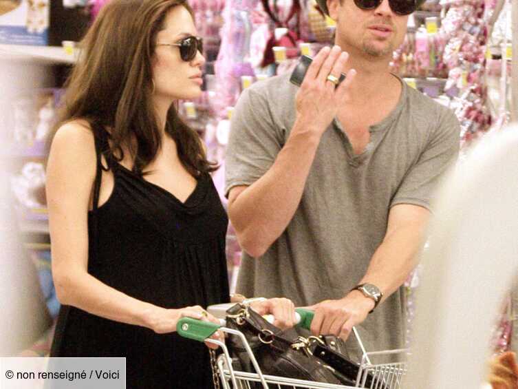 Brad Pitt Angelina Jolie Devine Qui J Ai Vu Chez Toys R Us Voici