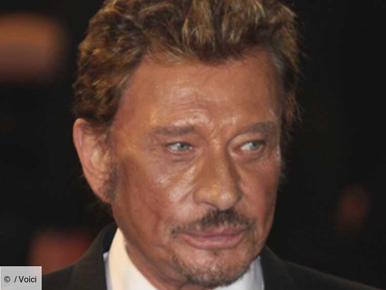 Johnny Hallyday Menace Par Une Arme A Feu Voici