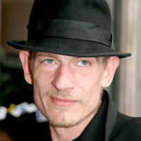 Guillaume Depardieu Blesse Dans Un Accident De Scooter Voici