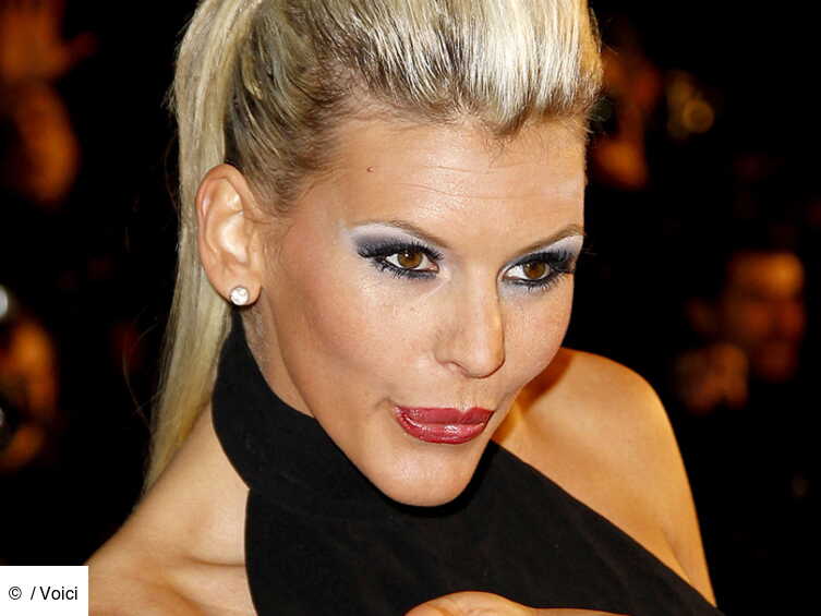 Amelie Publie Un Communique Sur Sa Grossesse Et Son Avortement Voici