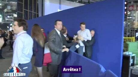 Francois Fillon Malmenes A Son Meeting Les Journalistes Hugo Clement Et Louis Morin Portent Plainte Voici