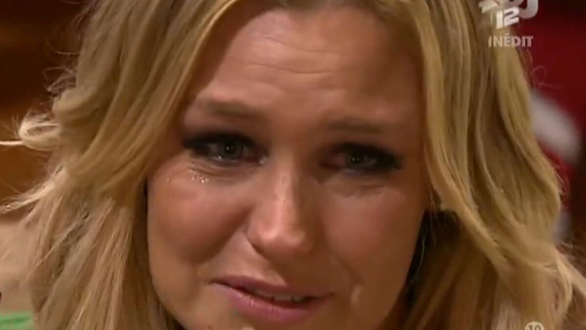 Aurélie Van Daelen Séparée Nicolas VIDEO La douleur d'Aurélie (Les Anges) face à un cliché de son défunt père  - Voici