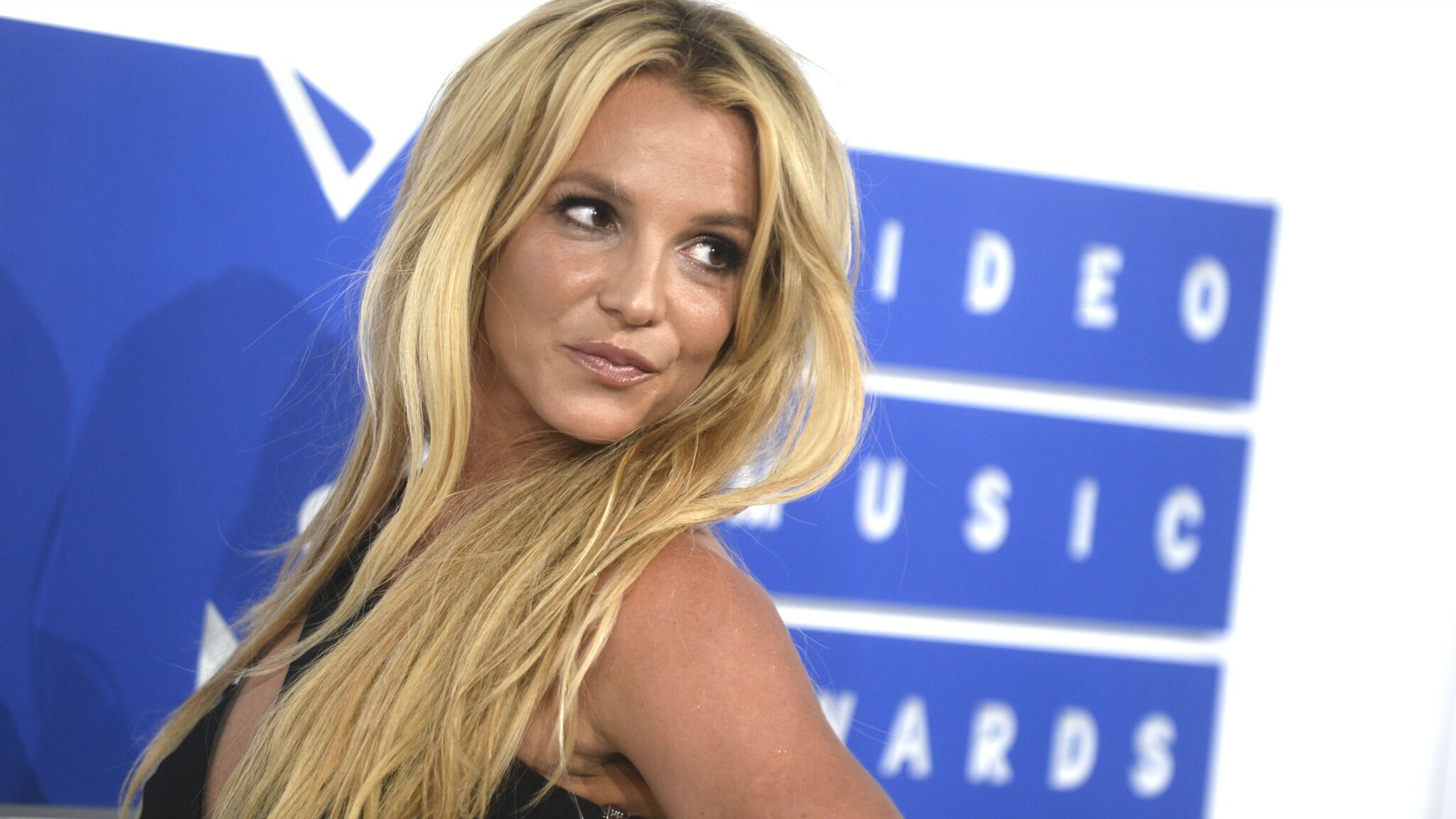 Photos Britney Spears Fete Avec Amour L Anniversaire De Son Cheri Sam Asghari Voici