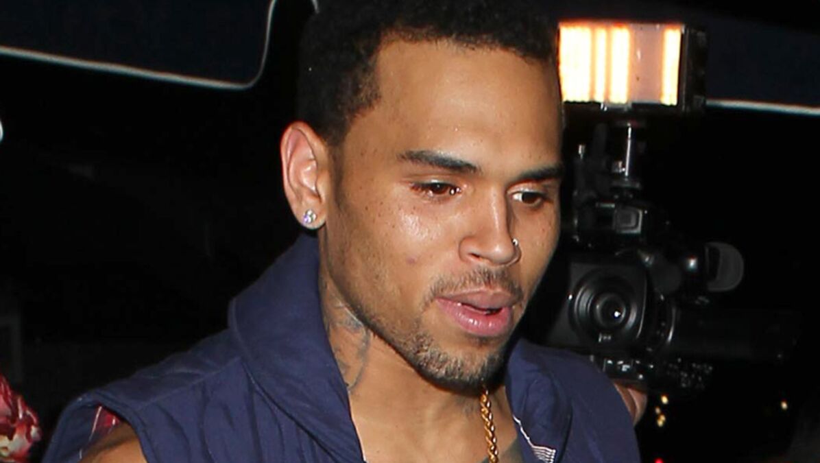 Chris Brown Celibataire A Cause De Rihanna Son Ex Se Sent Trahie Voici
