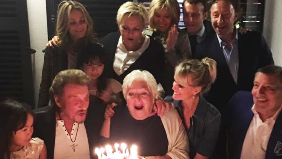 Photos Johnny Hallyday Vanessa Paradis Muriel Robin Emmanuel Macron Reunis Pour L Anniversaire De Line Renaud Voici Photos Johnny Hallyday Vanessa Paradis Muriel Robin Emmanuel Macron Reunis Pour L Anniversaire De Line Renaud Voici