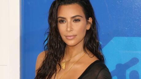 kim-kardashian-porte-plainte-contre-un-media-qui-l-accuse-d-avoir-mis-en-scene-son-agression-parisienne