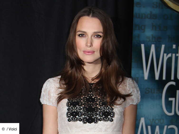 Photos A 5 Mois De Grossesse Keira Knightley Devoile Un Mini Baby Bump Voici