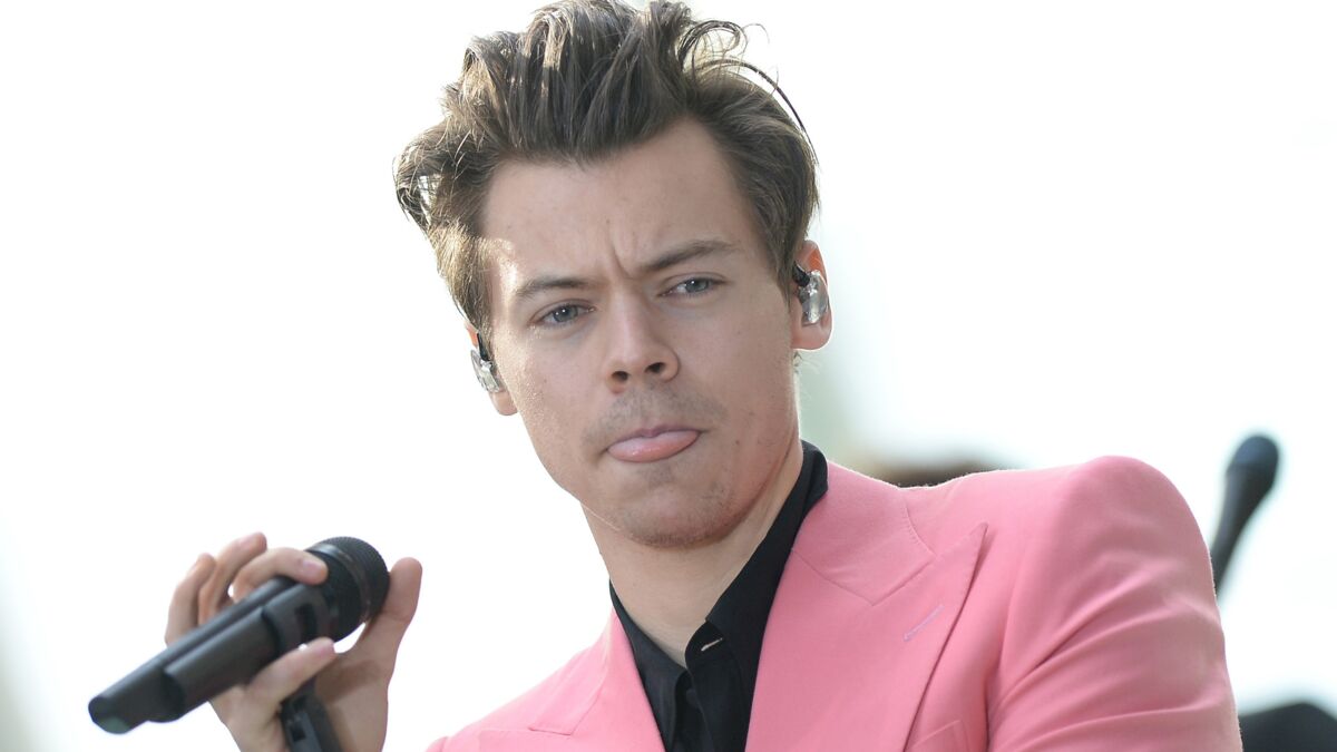 Est Ce Que Harry Styles Est Papa Harry Styles : le chanteur se confie sur sa sexualité - Voici