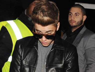 Justin Bieber fait la fête à Londres avec deux inconnues