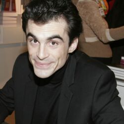 Raphael Enthoven L Ex De Carla Bruni Fait Une Confidence Sur Nicolas Sarkozy Voici