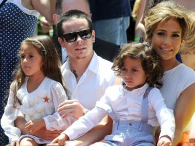 Jennifer Lopez en famille pour recevoir son étoile sur Hollywood Boulevard