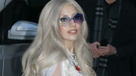 Lady GaGa, cenzurata la tv: a purtat tocuri in forma de penis. FOTO - 20ani.ro