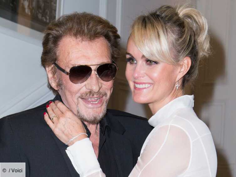 Photos Johnny Et Laeticia Hallyday Célèbrent Leurs 22 Ans Damour Sur Instagram Voici 