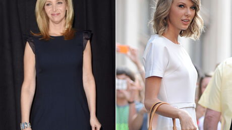 Taylor Swift Et Lisa Kudrow Chantent Sur Scene Le Celebre Tu Pues Le Chat De Phoebe Dans Friends Voici