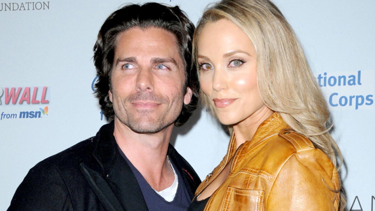 Elizabeth Berkley Sauves Par Le Gong Maman A 40 Ans Voici