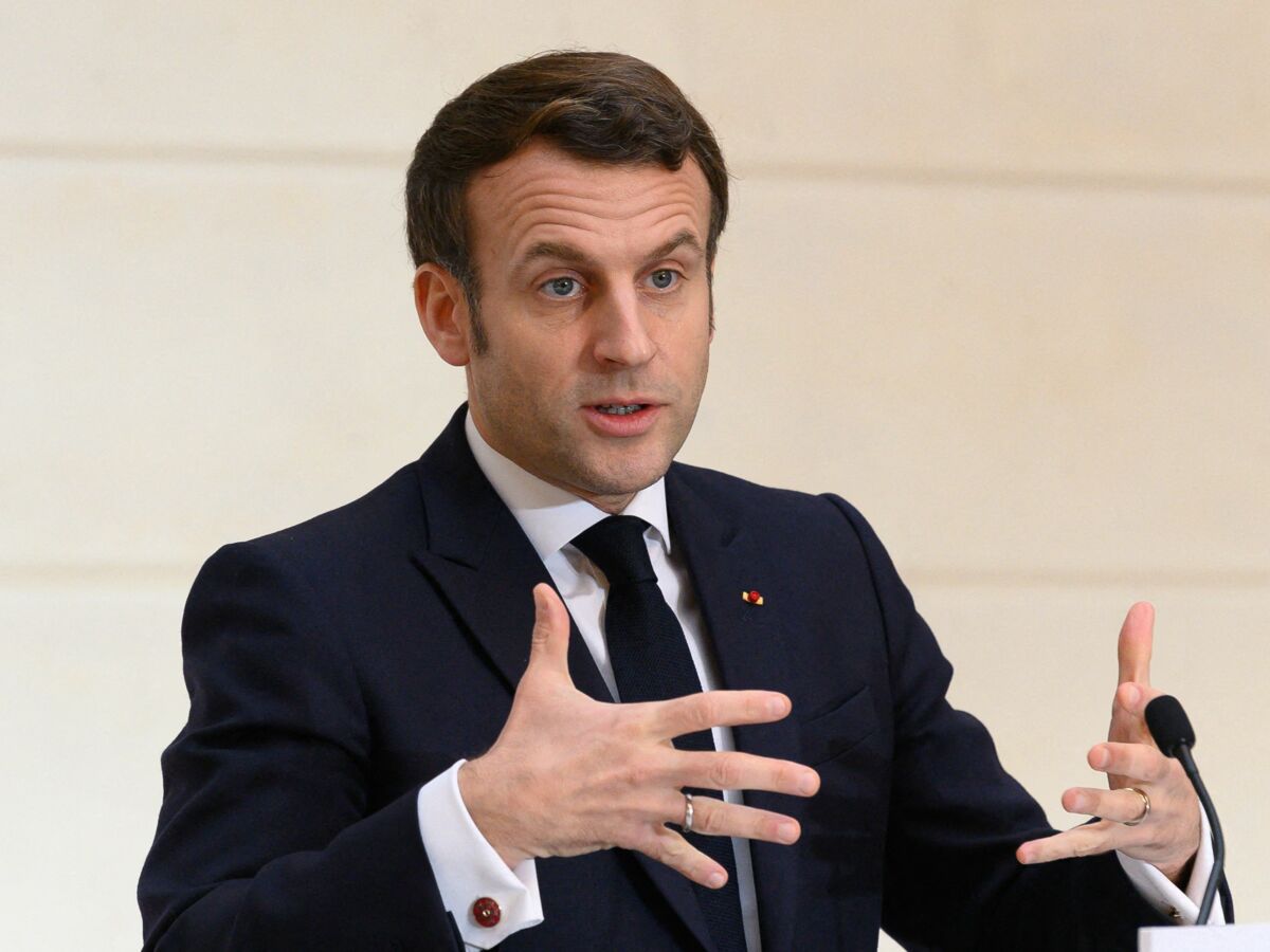 Emmanuel Macron va-t-il annoncer le reconfinement ? Un proche du président de la République s’exprime