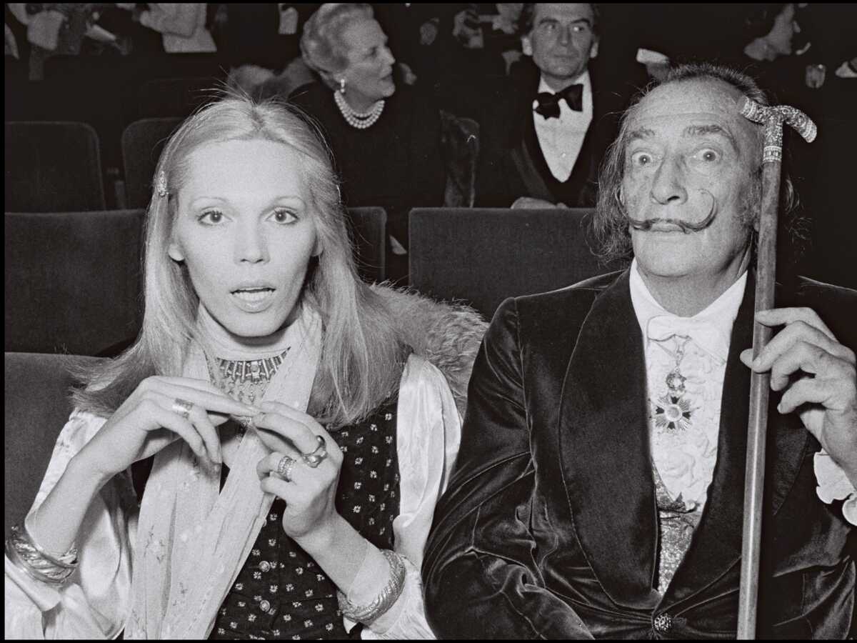 PHOTO Amanda Lear muse de Salvador Dalí : elle publie un cliché de cette époque