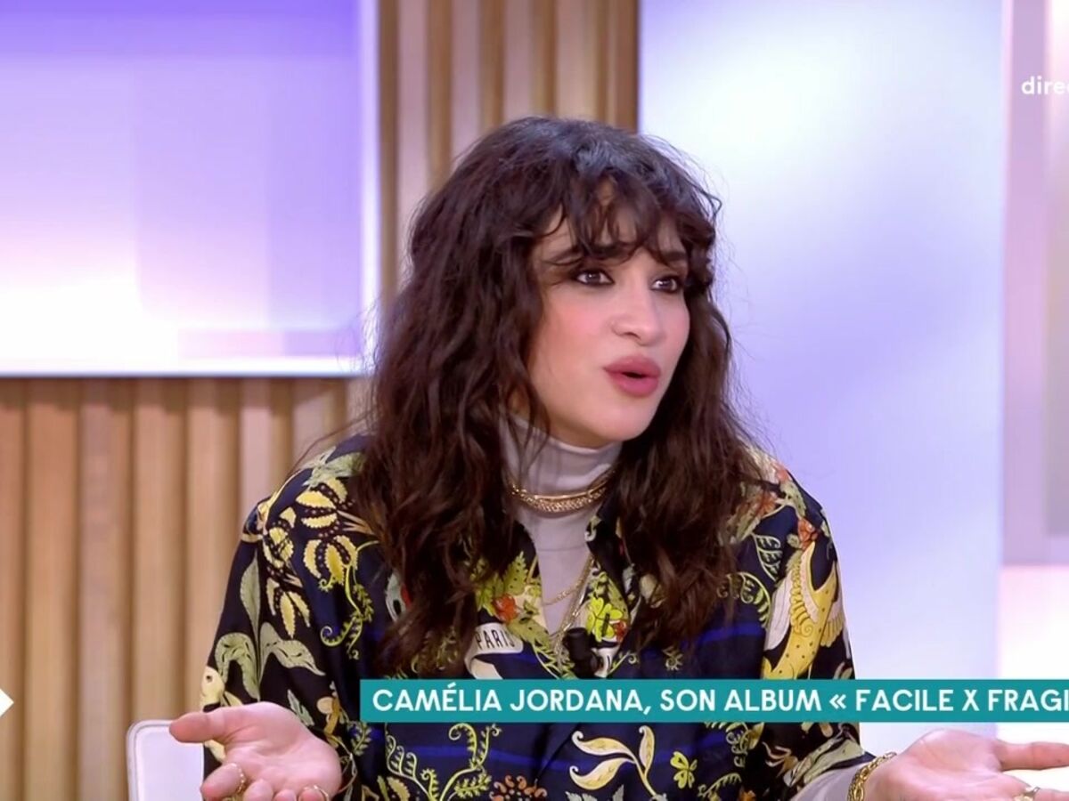 VIDEO Camelia Jordana misogyne internalisée : sa confession surprenante sur sa jeunesse dans C à vous