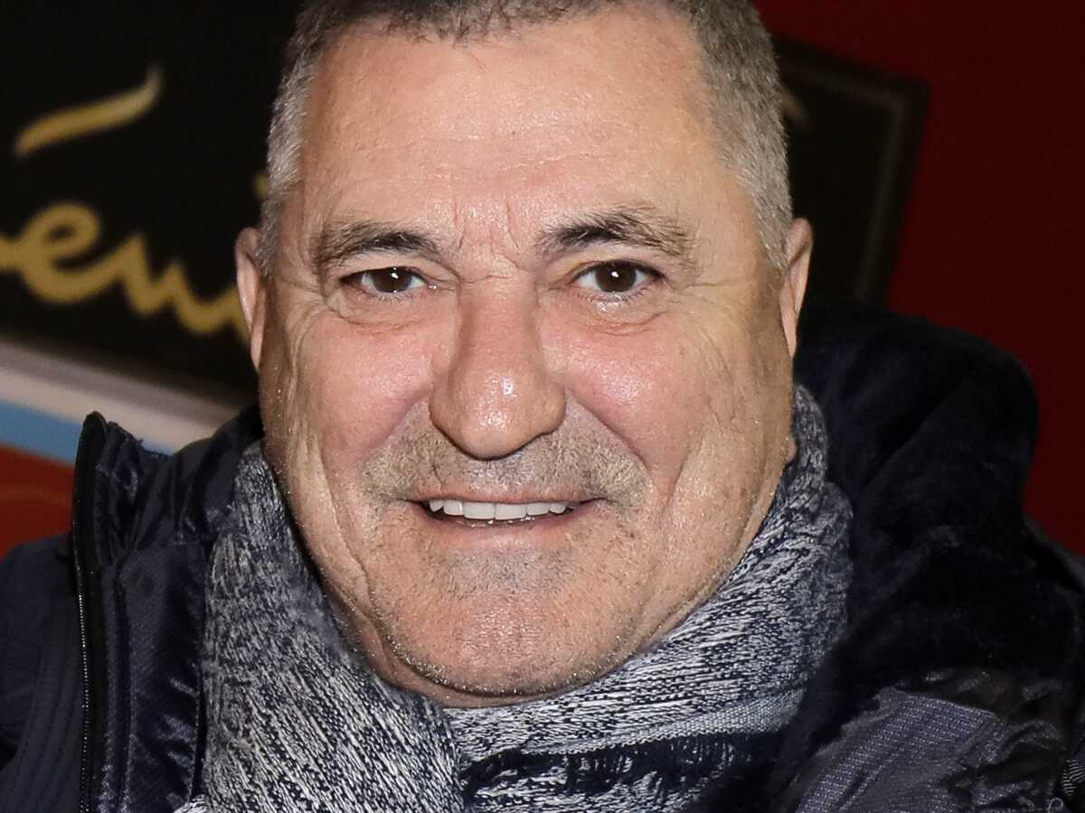 Jean-Marie Bigard se moque d'Emmanuel Macron qui s'est mis en scène pour rappeler les gestes barrières