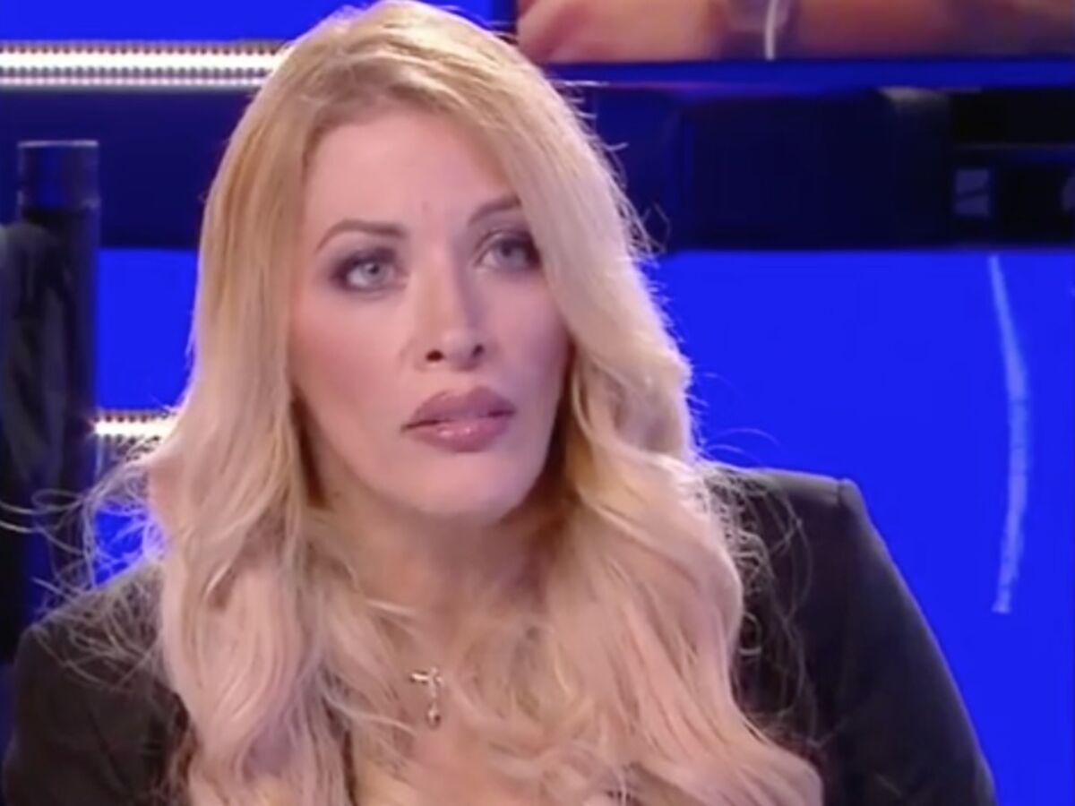 VIDEO TPMP : les internautes bouleversés par le témoignage de Loana sur sa descente aux enfers