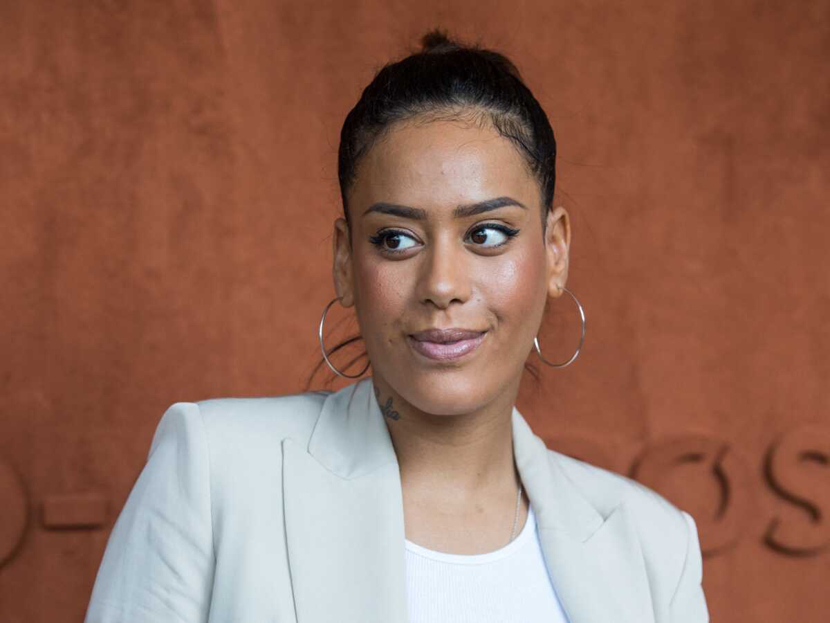 The Voice 2021 : Amel Bent défend le choix de sa choriste Vanina, partie dans l'équipe de Florent Pagny