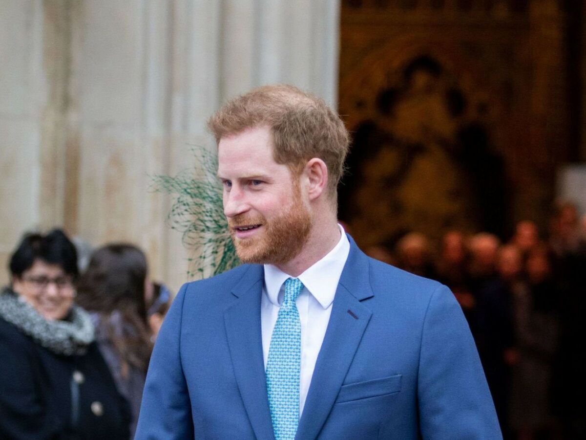 Prince Harry en interview avec James Corden : sa gestuelle contradictoire décryptée