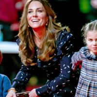 Le Prenom Du Bebe De Kate Middleton Revele Accidentellement Par La Famille Royale Voici