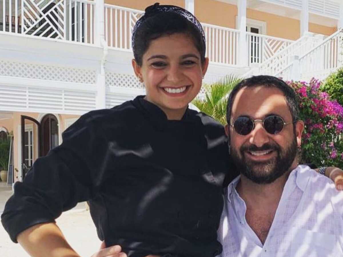 PHOTO Top Chef : enceinte, Tara Khattar dévoile son baby bump