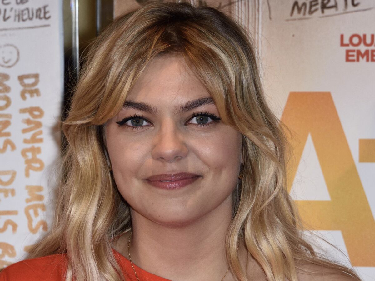 Louane a-t-elle dévoilé la date d'anniversaire de sa fille Esmée ? Un cliché sème le doute