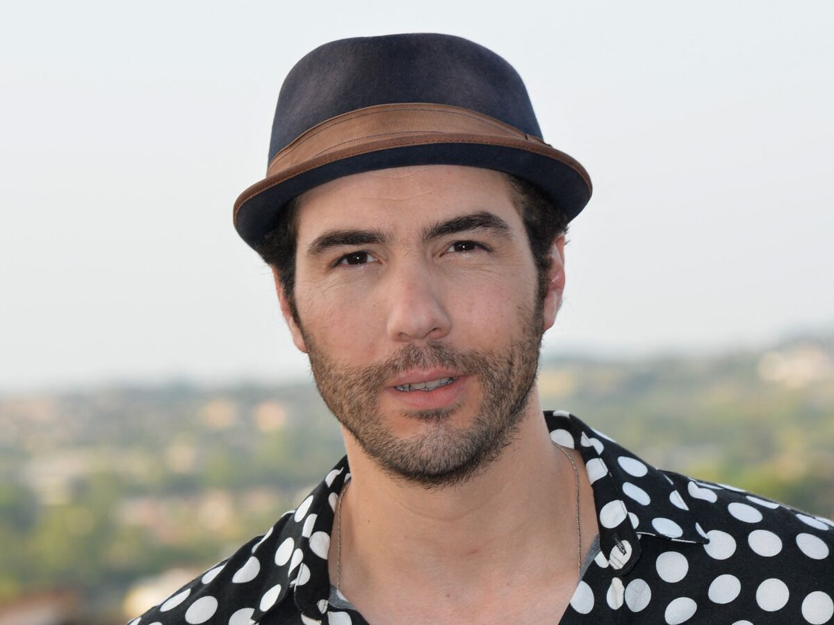 Tahar Rahim prêt à quitter la France ? Le mari de Leïla Bekhti répond