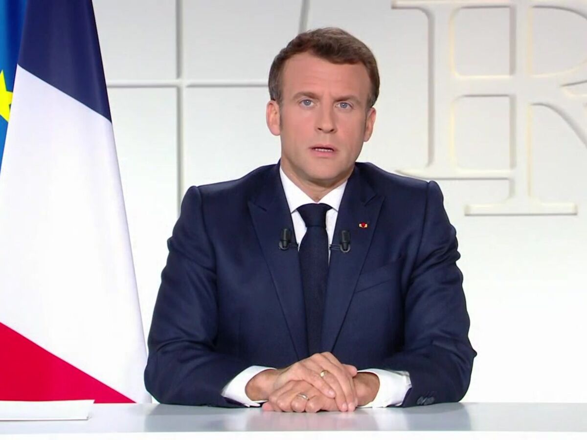 VIDEO Allocution d'Emmanuel Macron : ce détail qui a immédiatement interpellé les internautes