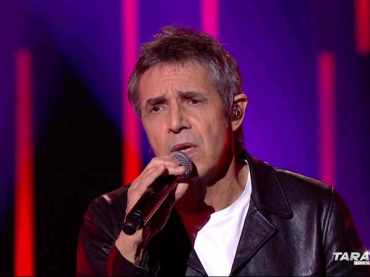 VIDEO Taratata : Julien Clerc agace les internautes, ils le comparent à… « une chèvre » !