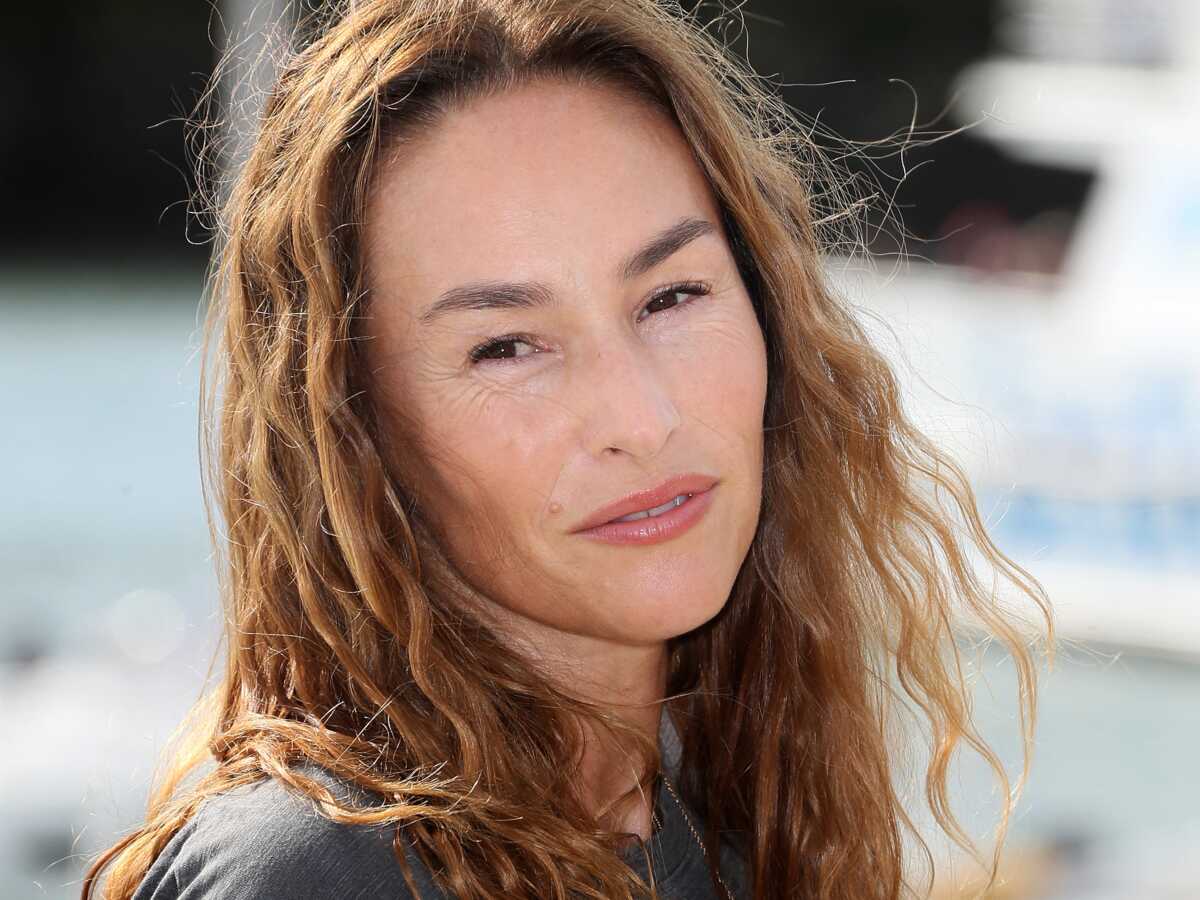 Vanessa Demouy publie un ancien cliché de sa maman et lance un avis de recherche, les fans sont enthousiastes