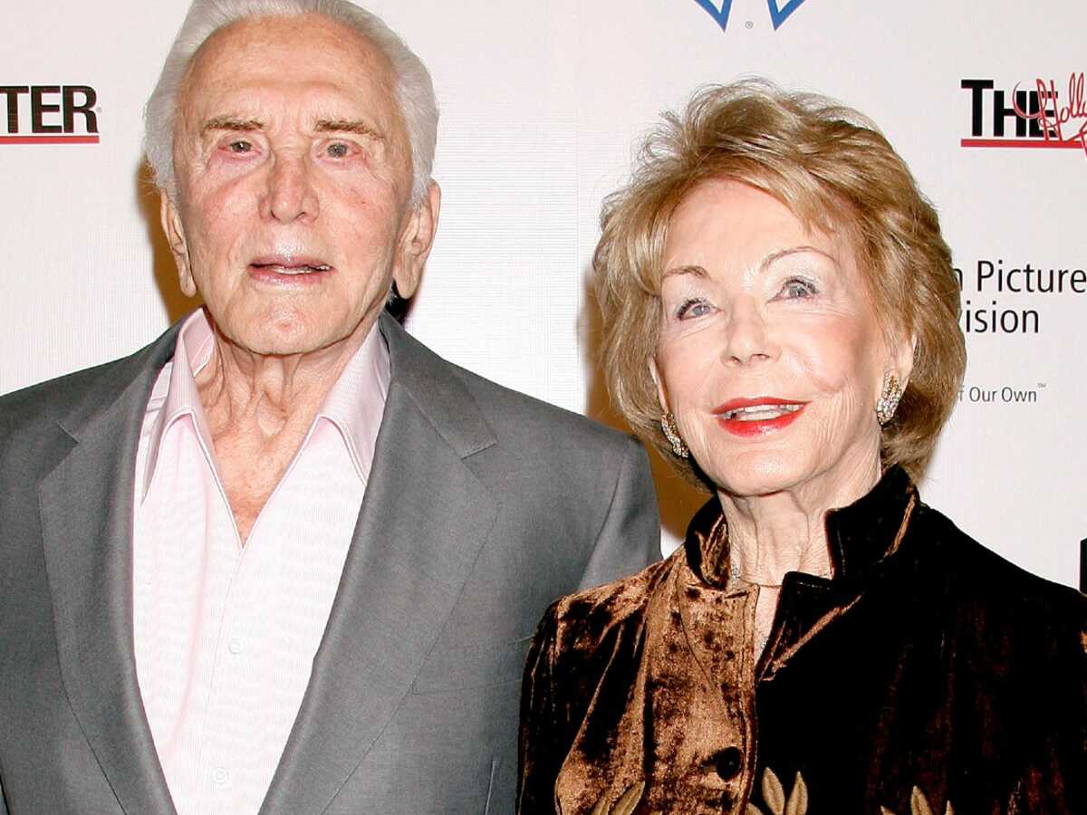 Kirk Douglas : mort de sa veuve Anne Douglas à l’âge de 102 ans