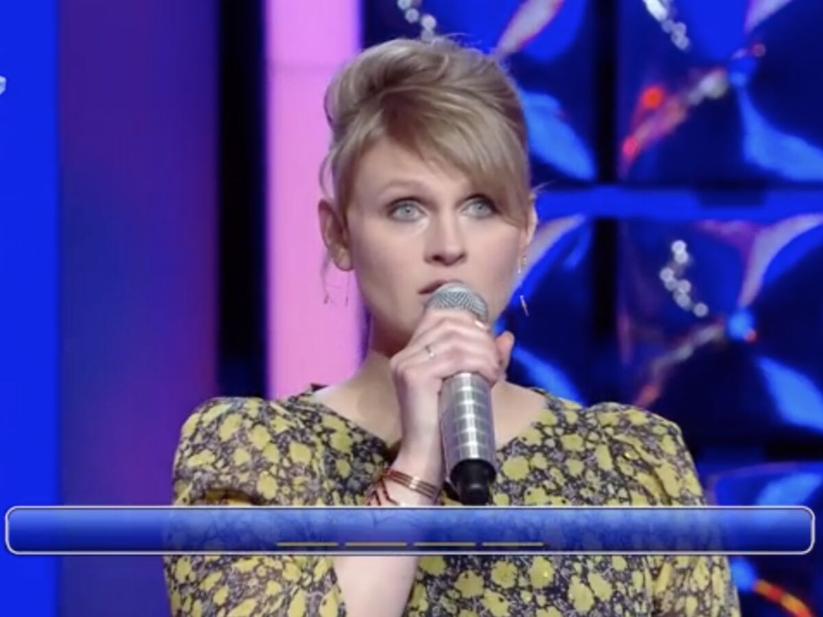 VIDEO N'oubliez pas les paroles : Lucille chante en anglais, les internautes se moquent