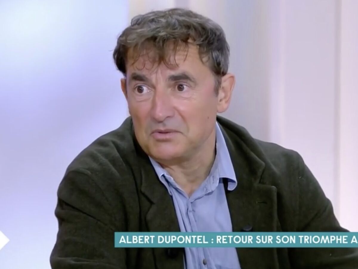 VIDEO Albert Dupontel absent des César : il s'explique et dévoile sa réaction en découvrant les nombreuses récompenses pour Adieu les cons