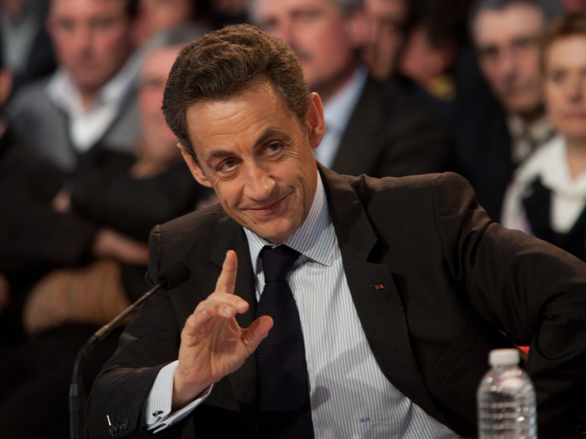 VIDEO Nicolas Sarkozy : cette grosse bourde de sa maquilleuse qu'il a laissé passer