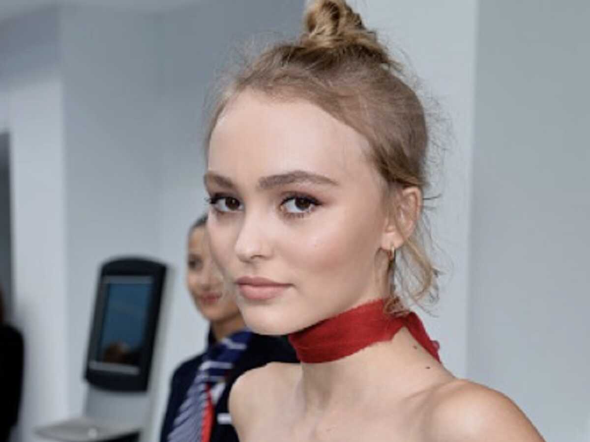 PHOTOS Lily-Rose Depp ultra sexy pour son anniversaire, elle manque d'en montrer un peu trop