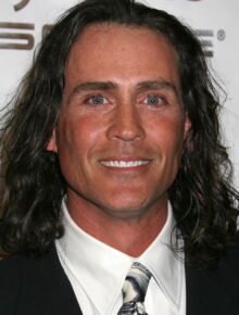 Mort de Joe Lara : l’acteur de Tarzan est décédé à 58 ans dans un accident d'avion