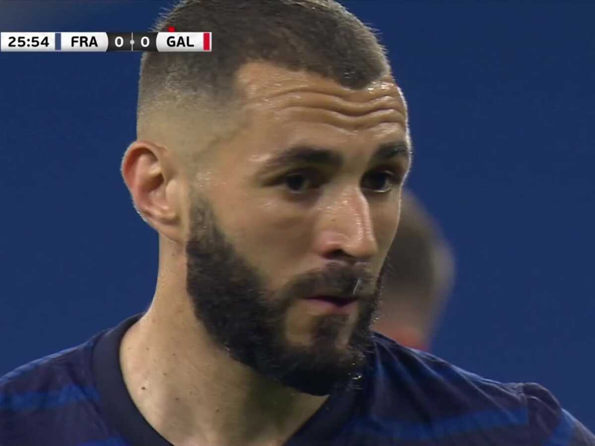 France-Galles : Karim Benzema rate un penalty pour son retour en équipe de France, les internautes s'emportent