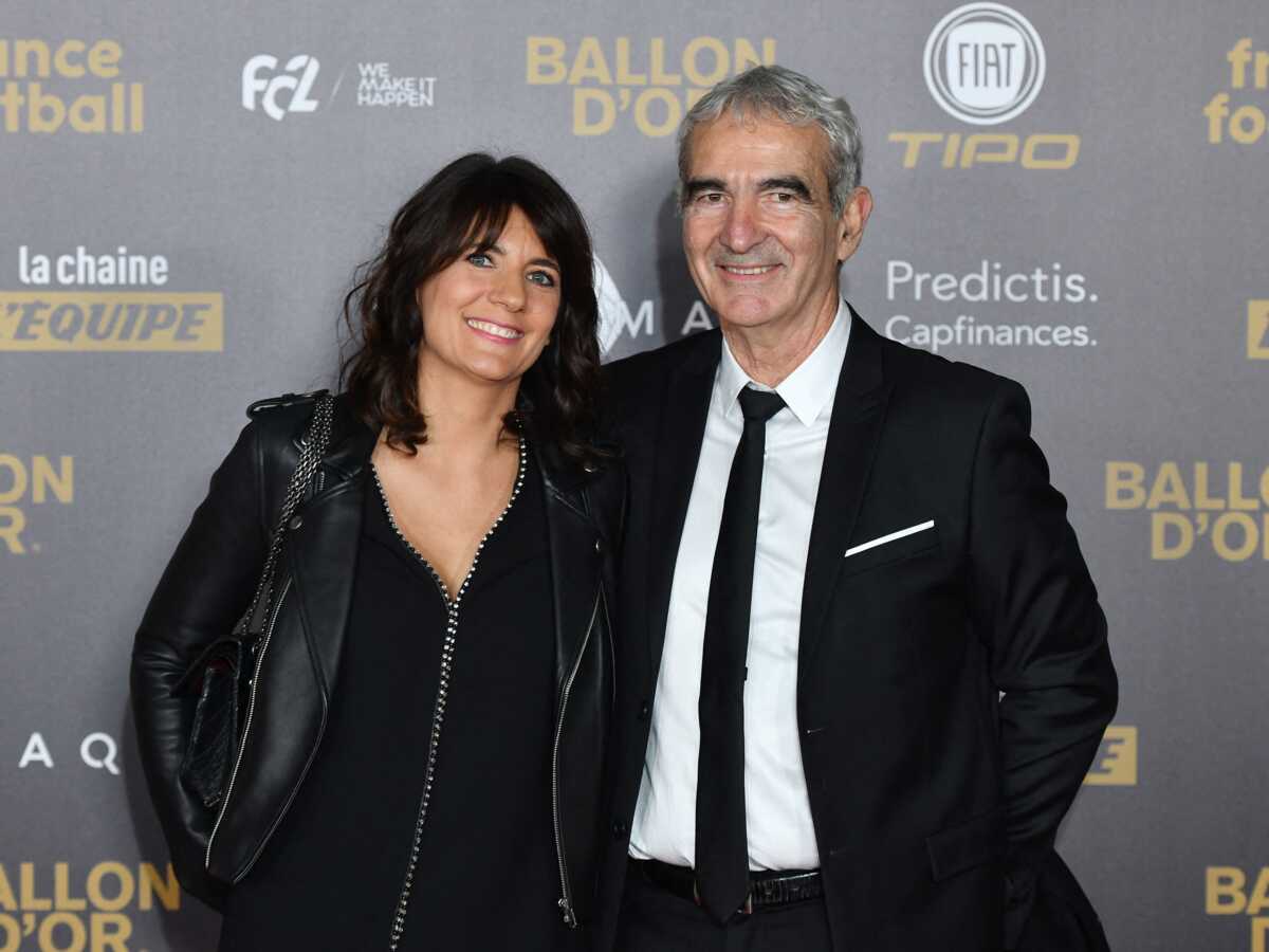 Estelle Denis : l'animatrice tacle Raymond Domenech sur sa tenue en pleine émission