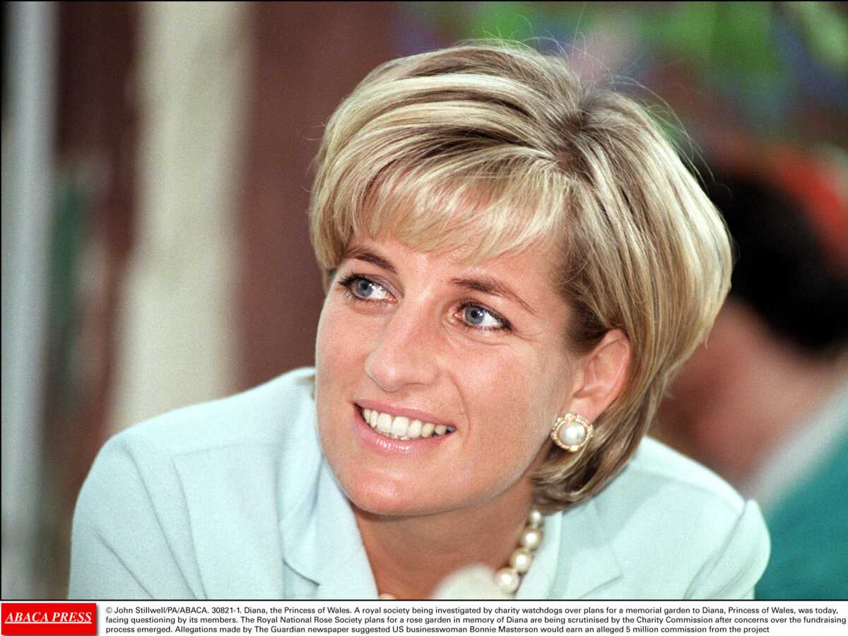 Mort de Lady Diana : le médecin urgentiste dévoile ses premières constatations à son arrivée sur les lieux de l'accident