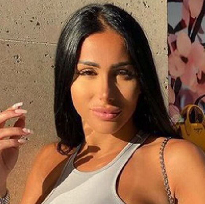 Leana Zaoui La Biographie De Leana Zaoui Avec Voici Fr