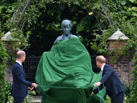 Le prince William et le prince Harry découvrent la statue en hommage à Lady Diana