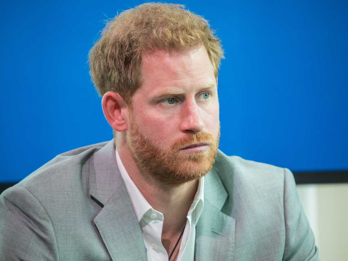 Prince Harry : ce geste qui pourrait traduire son malaise lors de l'hommage à Lady Diana