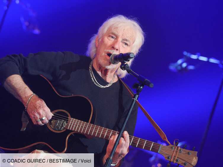 Hugues Aufray Son Anniversaire Etonnant Pour Feter Ses 92 Ans Voici