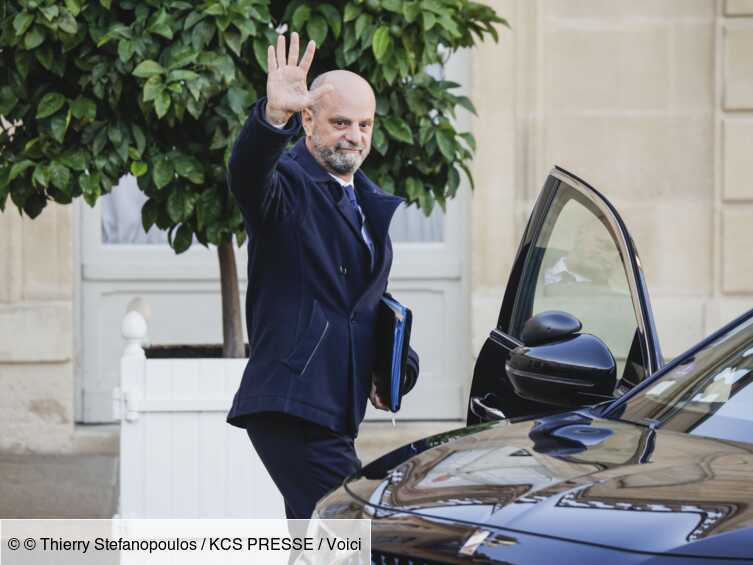 Jean-Michel Blanquer : un incroyable sosie du ministre fait halluciner les internautes